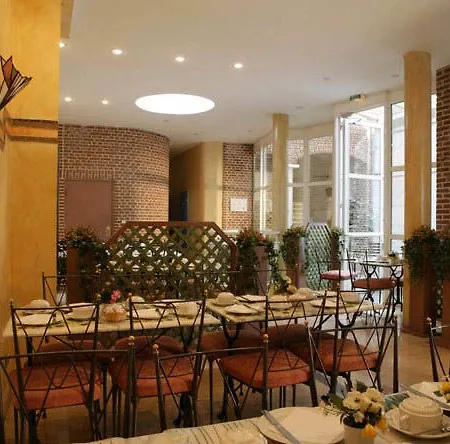 Otel De La Treille Lille
